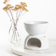 Ceramiczny kominek biały głęboki