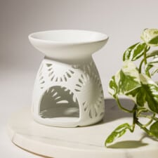 Porcelanowy kominek biały